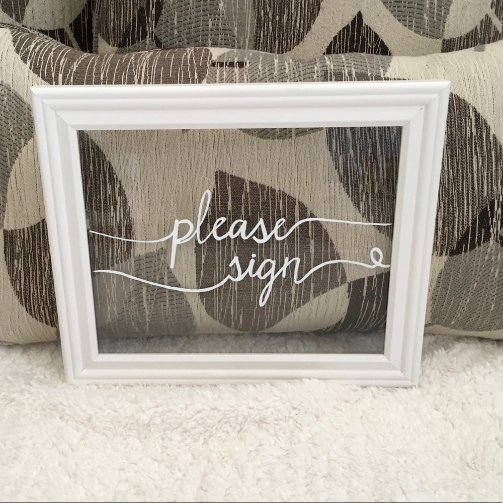 ‘Please Sign’ sign